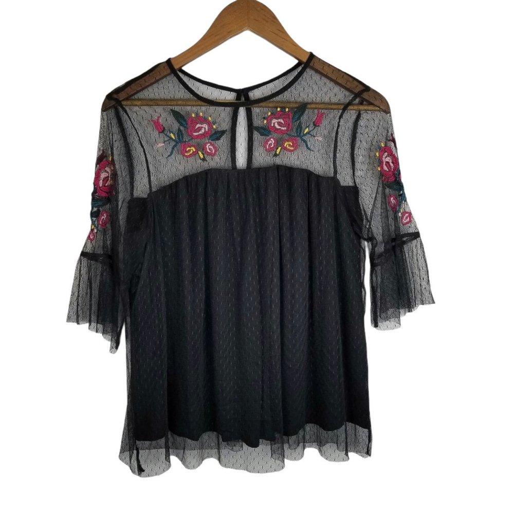 Francesca's Keyhole Back Mesh Flare Sleeve Top